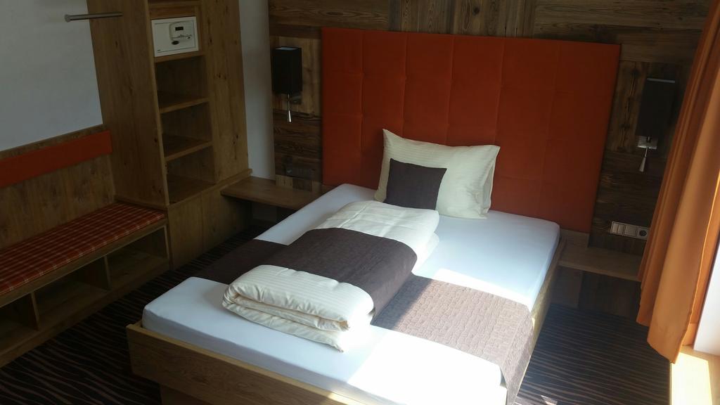 Alpenflair Hotel Buchloe Bilik gambar